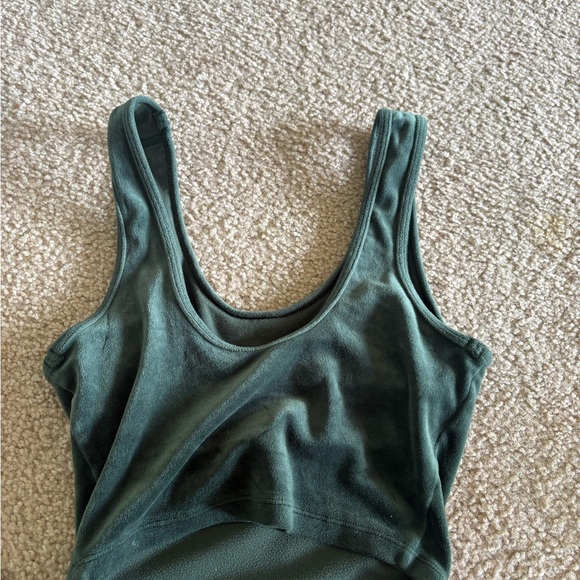Women's Deep Green Scoop Neck Crop Tank - Picture 2 of 3